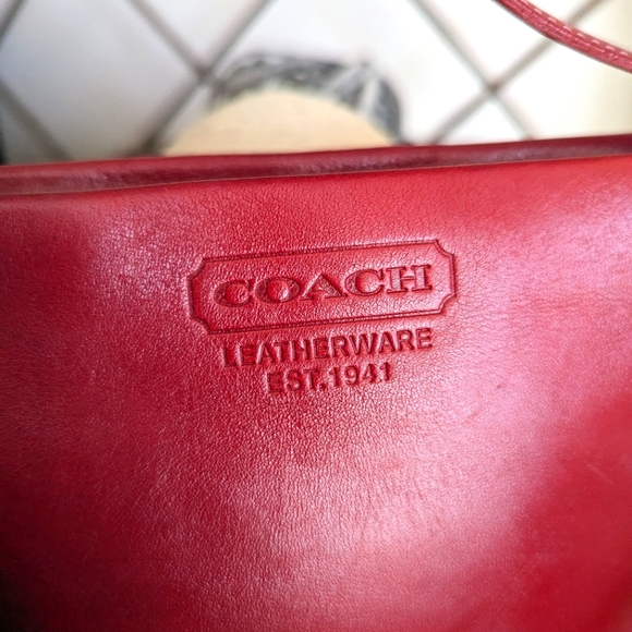 EUC Coach Charlie Mini Hobo - Picture 2 of 15